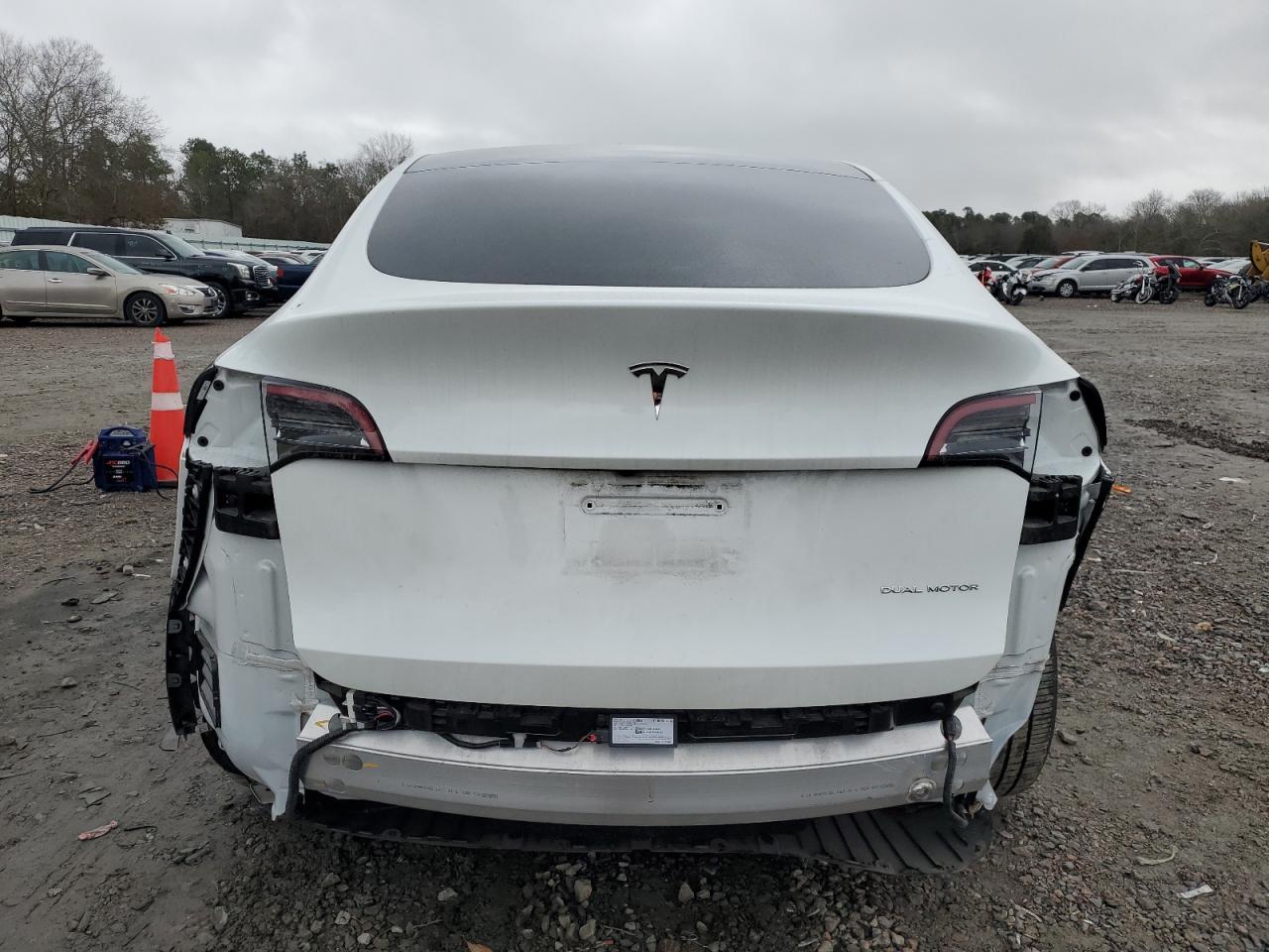 2022 TESLA MODEL Y  VIN:7SAYGDEE6NF336466