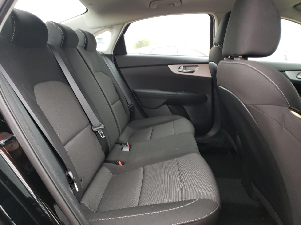 2022 KIA FORTE FE VIN:3KPF24AD2NE503427