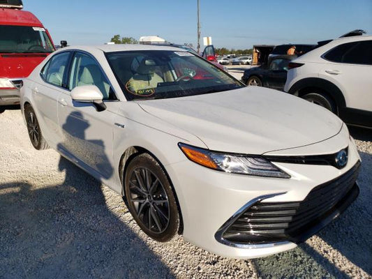 2021 TOYOTA CAMRY XLE VIN: 4T1F31AK8MU025794