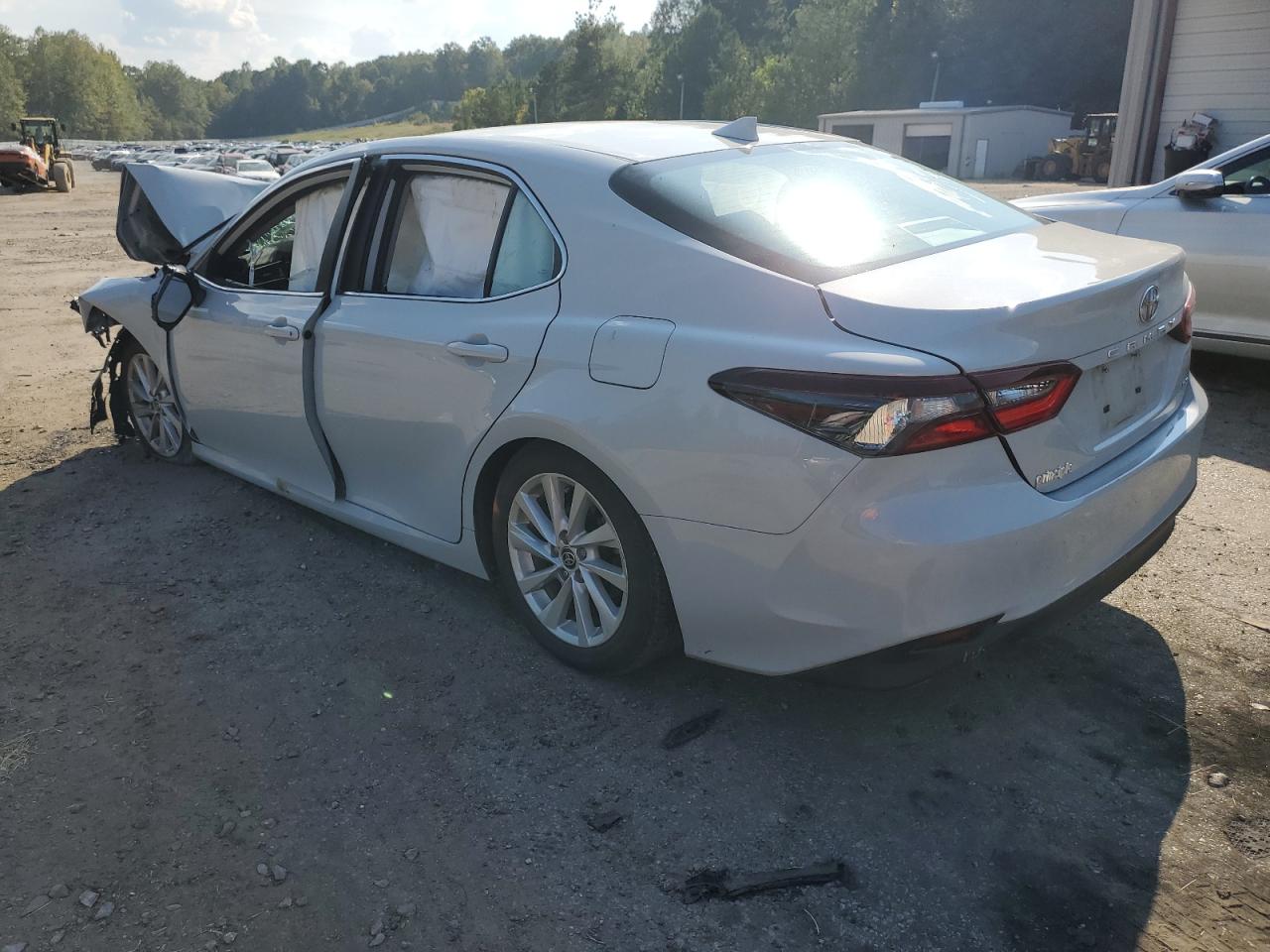 2022 TOYOTA CAMRY LE VIN:4T1C11AKXNU056362