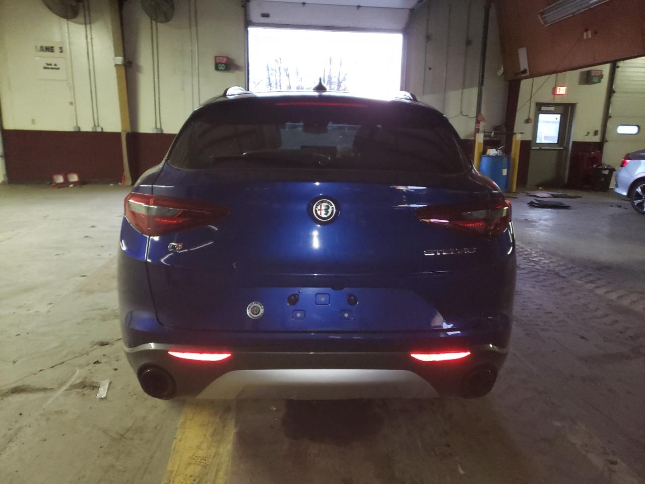 2022 ALFA ROMEO STELVIO TI VIN:ZASPAKBN2N7D42314