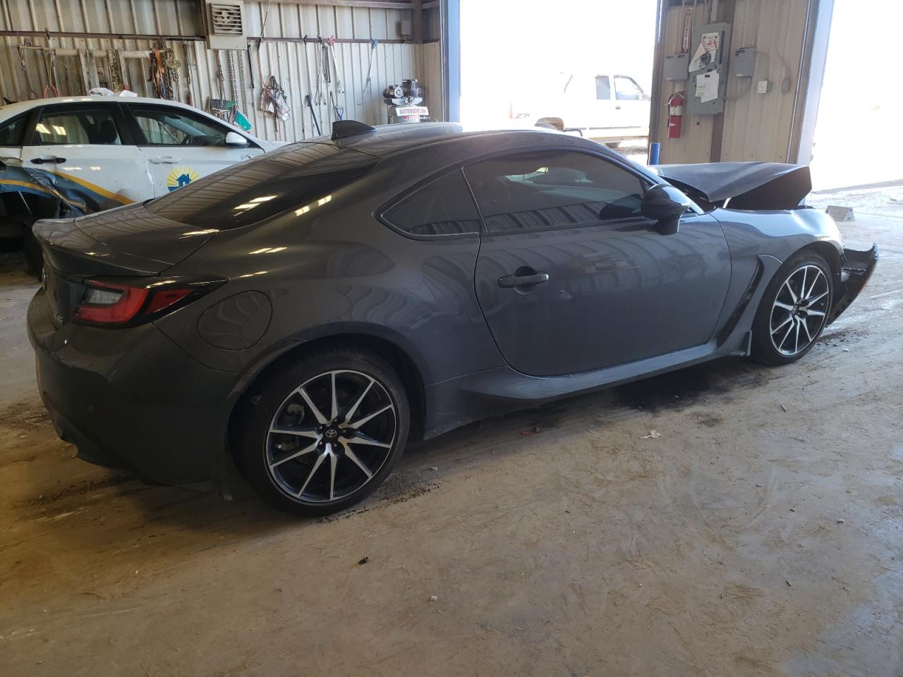 2023 TOYOTA GR 86  VIN:JF1ZNBC18P8760123