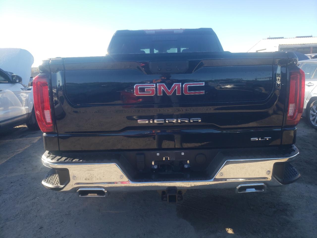 2022 GMC SIERRA K1500 SLT VIN:3GTUUDETXNG580876