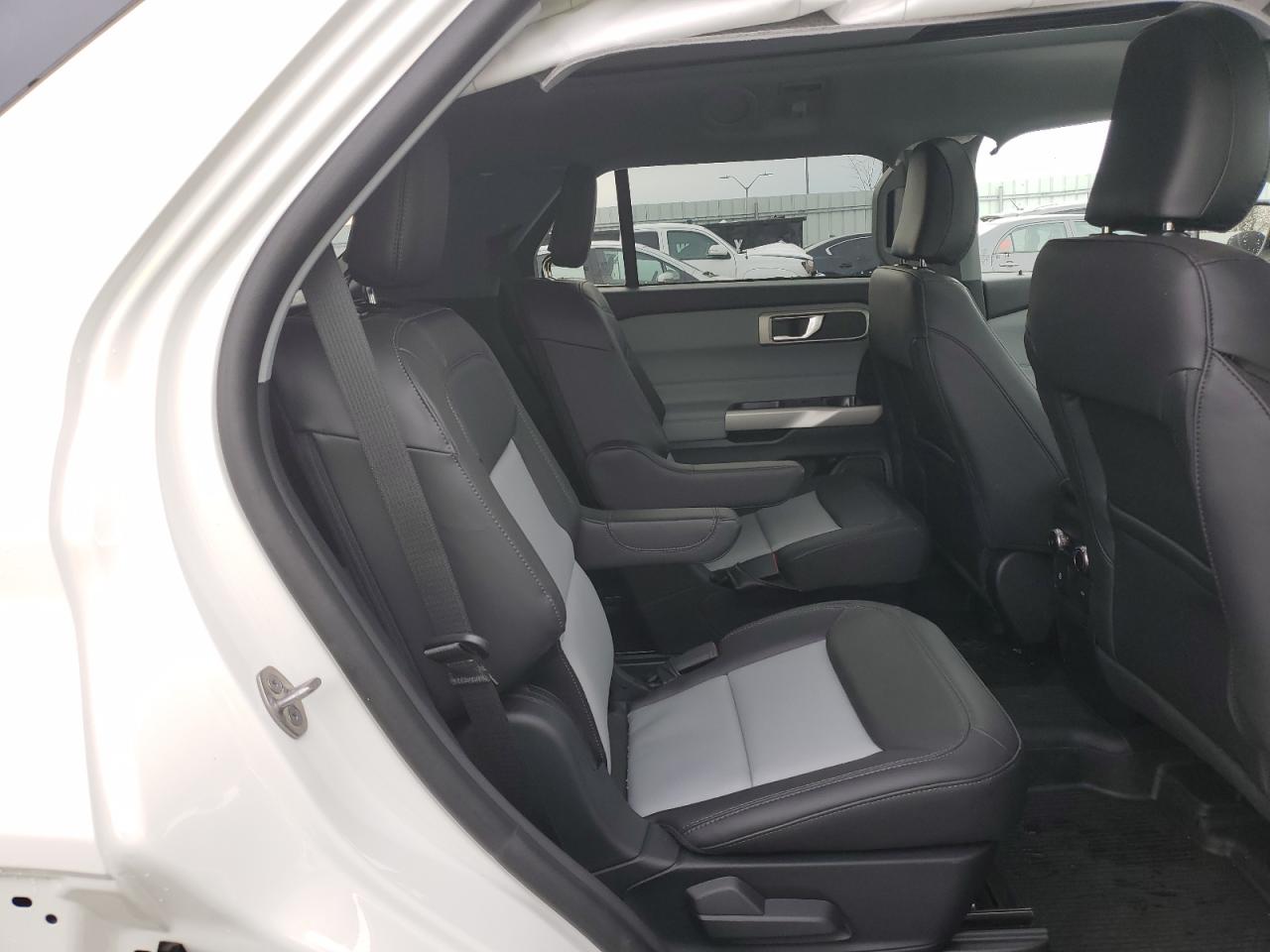 2023 FORD EXPLORER XLT VIN:1FMSK8DH5PGB78484