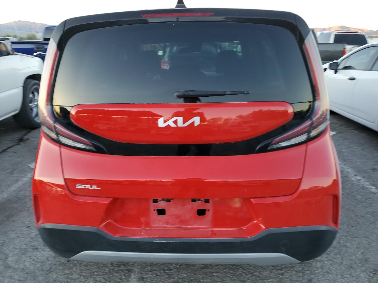 2023 KIA SOUL LX VIN:KNDJ23AU0P7189753