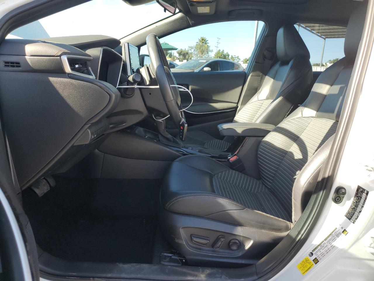 2022 TOYOTA COROLLA XSE VIN:5YFT4MCE3NP099412