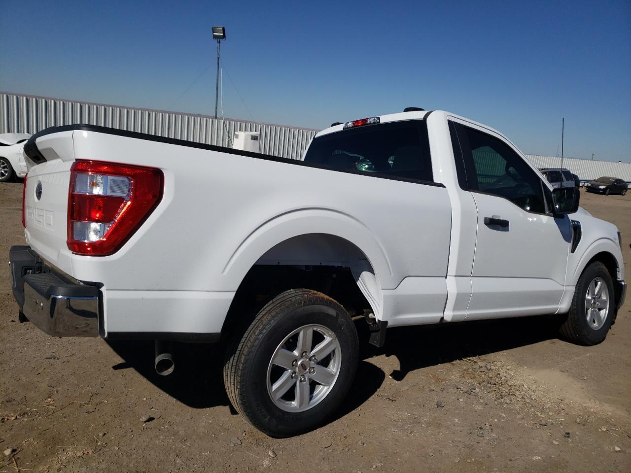 2023 FORD F150  VIN:1FTMF1C54PKE33039