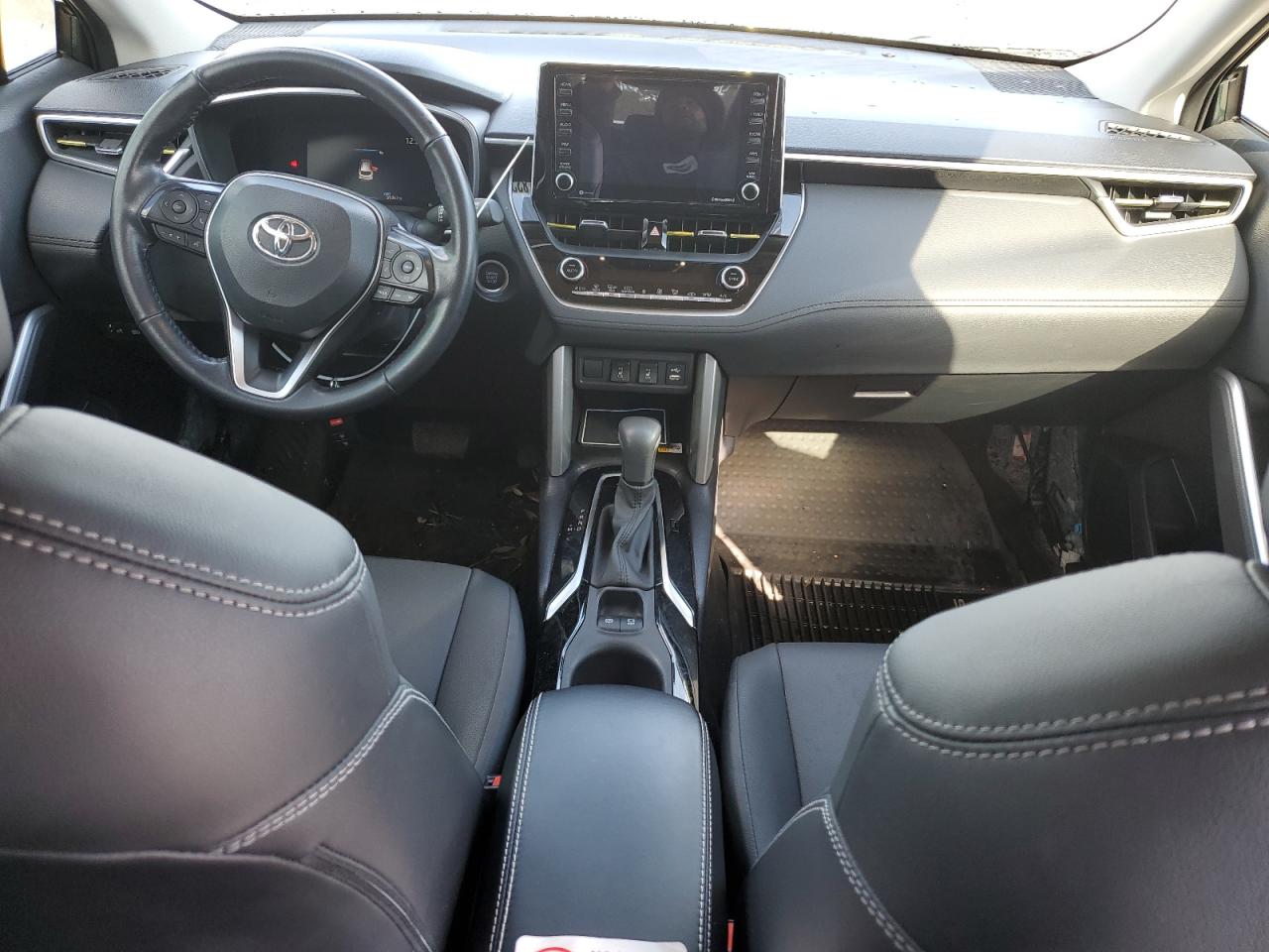 2022 TOYOTA COROLLA CROSS XLE VIN:7MUEAAAG4NV029810