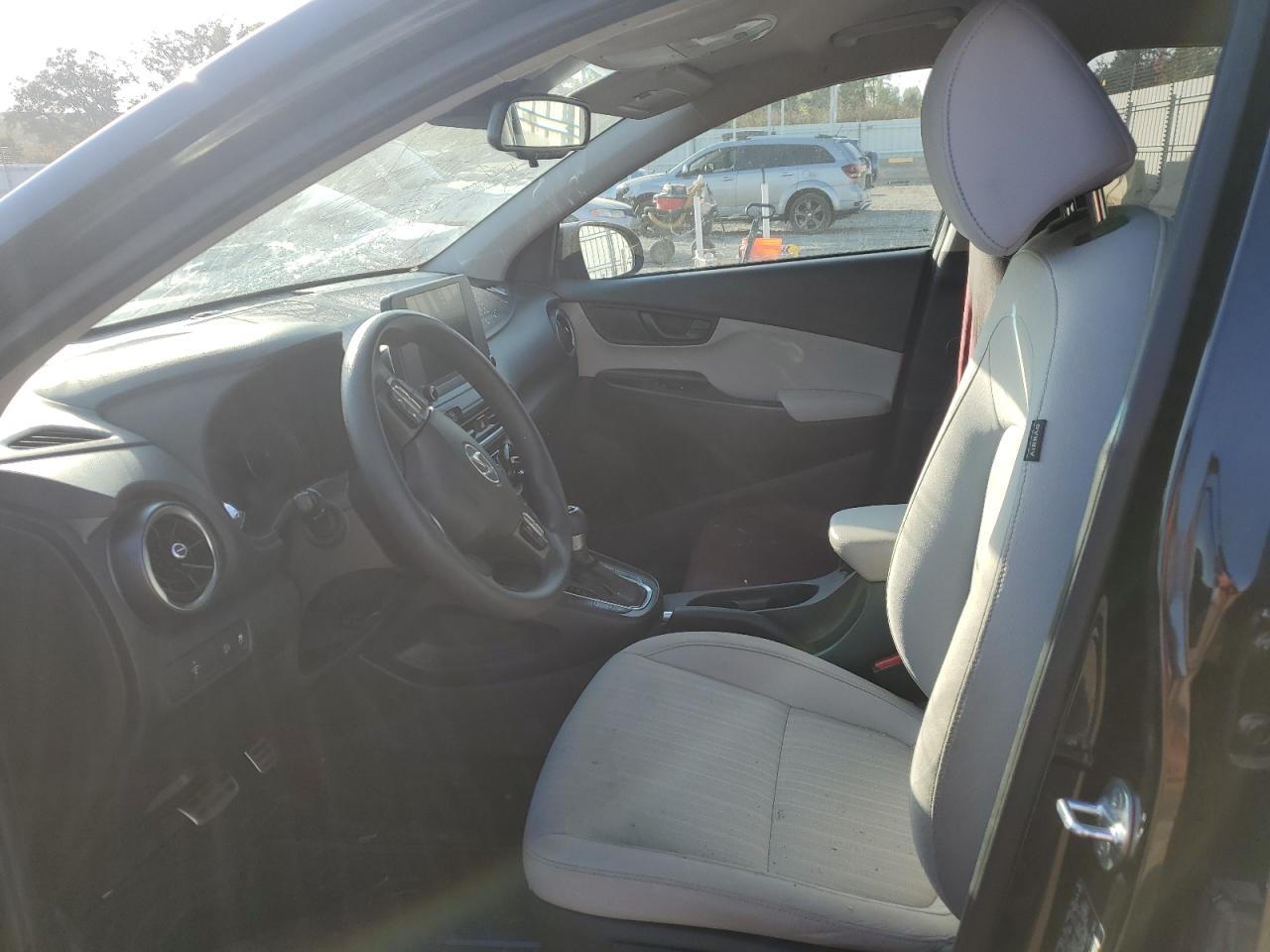 2022 HYUNDAI KONA SEL VIN:KM8K6CABXNU818002