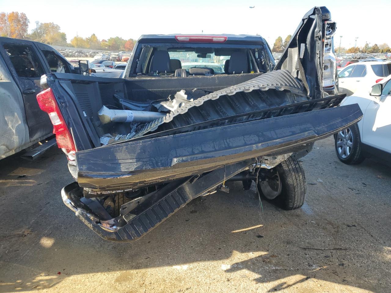 2022 CHEVROLET SILVERADO LTD K1500 LT VIN:1GCUYDET0NZ187960