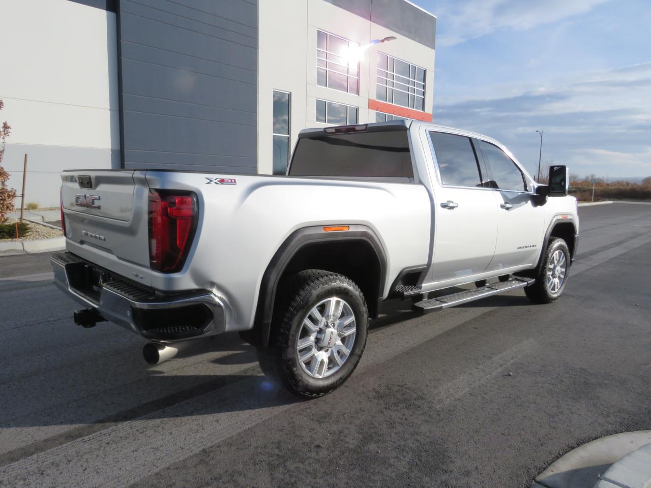 2023 GMC SIERRA K3500 SLT VIN:1GT49UEY3PF177694
