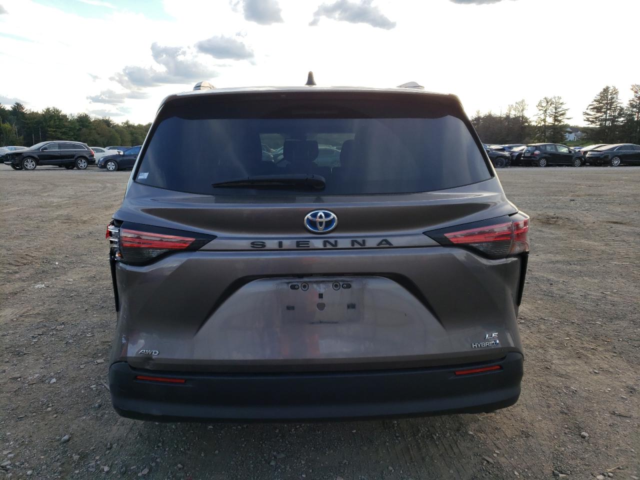 2022 TOYOTA SIENNA LE VIN:5TDBSKFC8NS051301