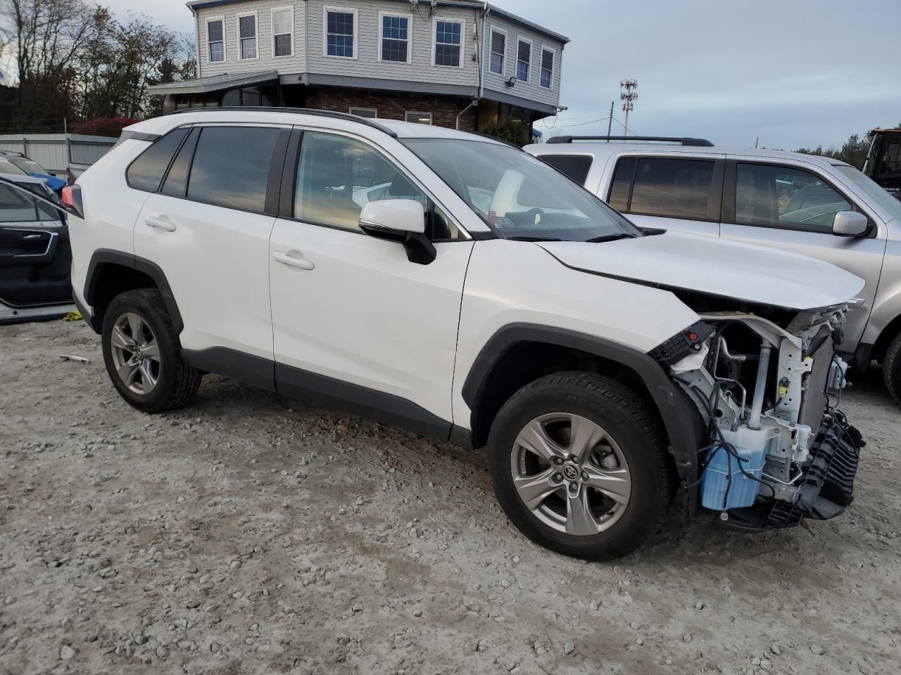 2022 TOYOTA RAV4 XLE VIN:2T3P1RFV3NC268886