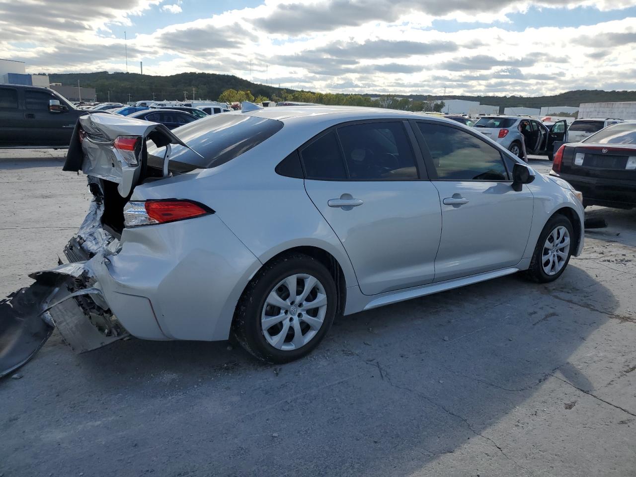2022 TOYOTA COROLLA LE VIN:5YFEPMAE1NP296954