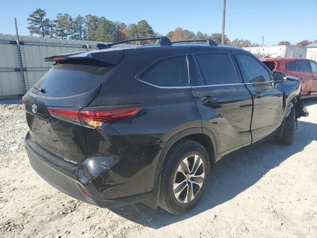 2021 TOYOTA HIGHLANDER XLE VIN: 5TDGZRBH6MS559289