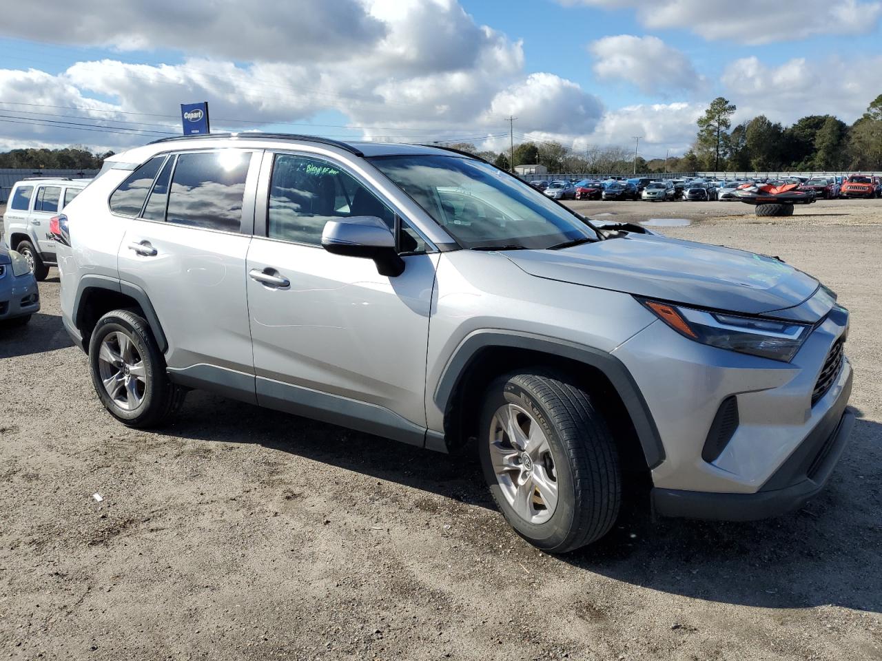 2022 TOYOTA RAV4 XLE VIN:2T3W1RFV6NW197158