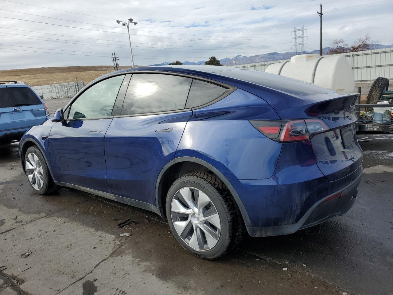 2023 TESLA MODEL Y  VIN:7SAYGDEE7PA121162