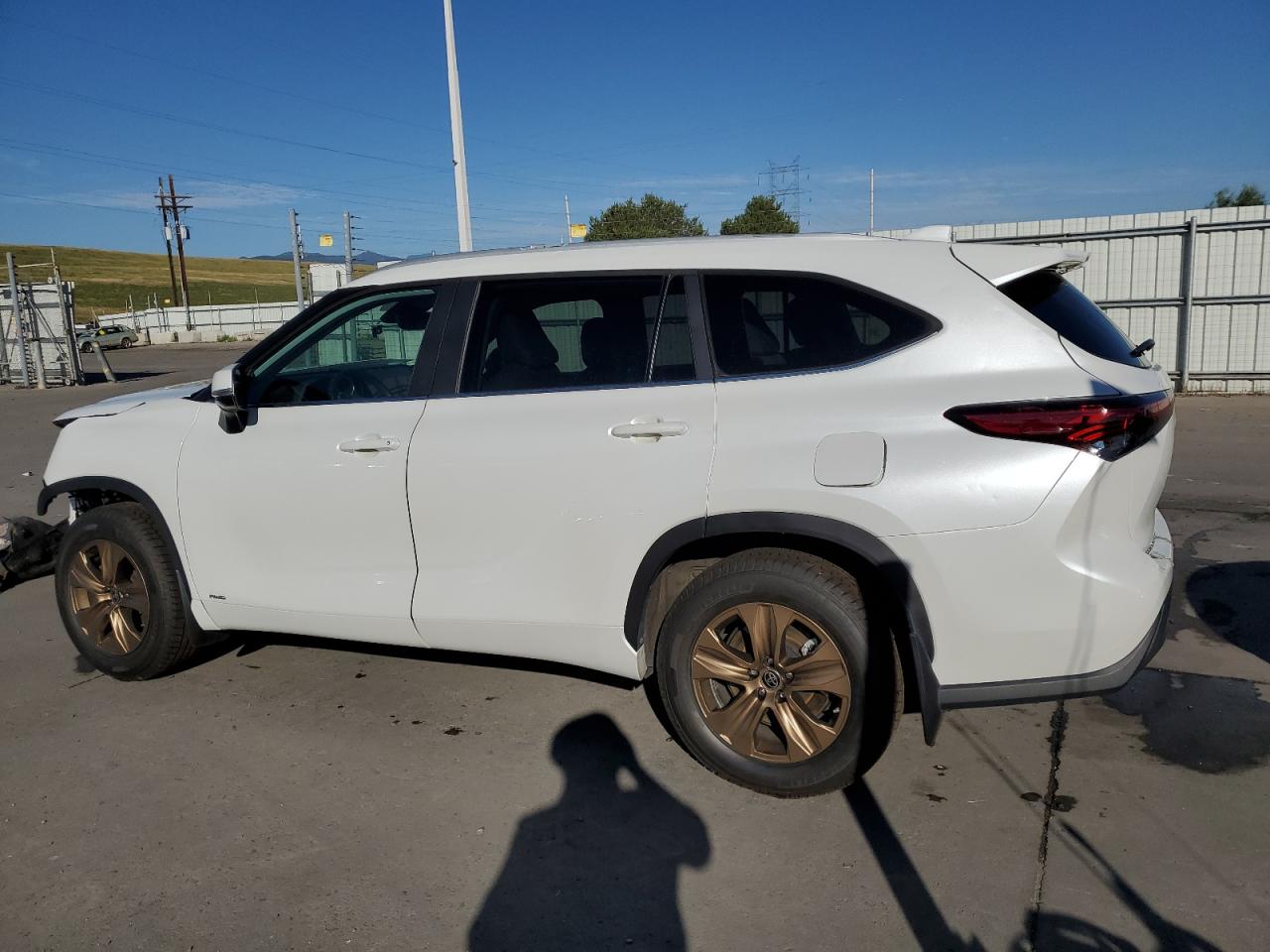 2023 TOYOTA HIGHLANDER HYBRID BRONZE EDITION VIN:5TDABRCHXPS565402