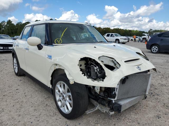 2021 MINI COOPER S VIN: WMWXU9C05M2N46948