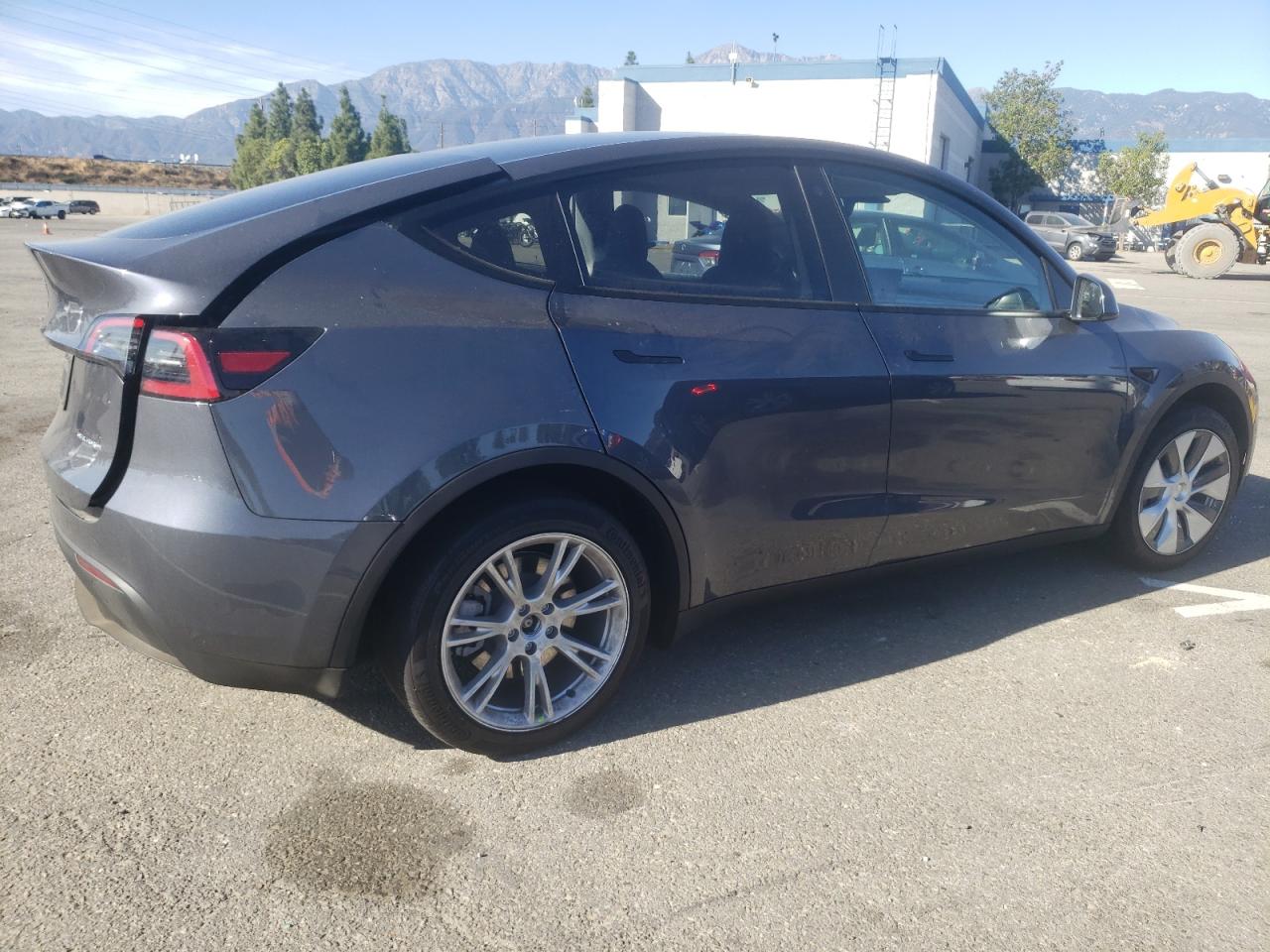 2023 TESLA MODEL Y  VIN:7SAYGDEE5PA034957