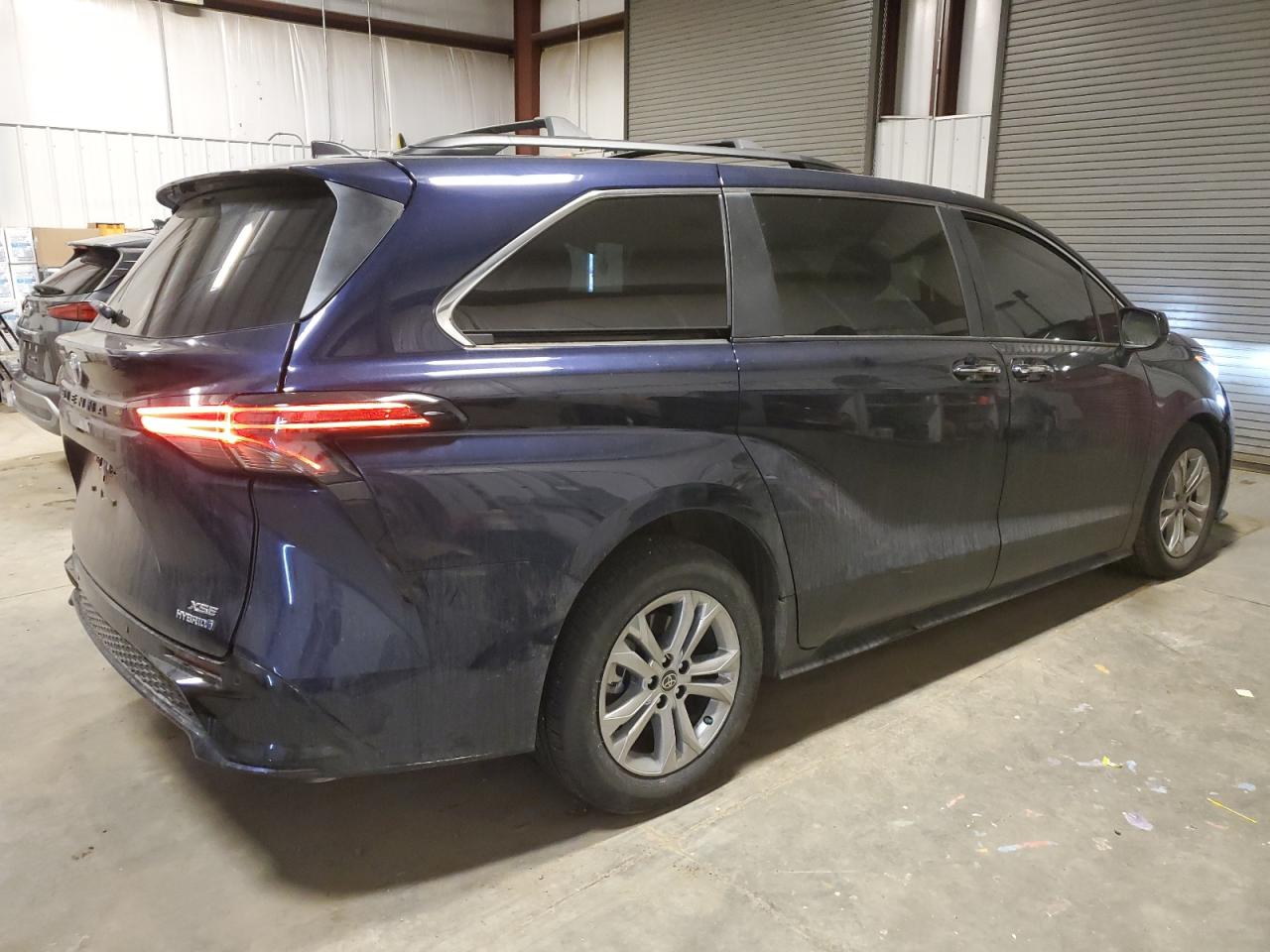 2022 TOYOTA SIENNA XSE VIN:5TDDSKFC7NS062413