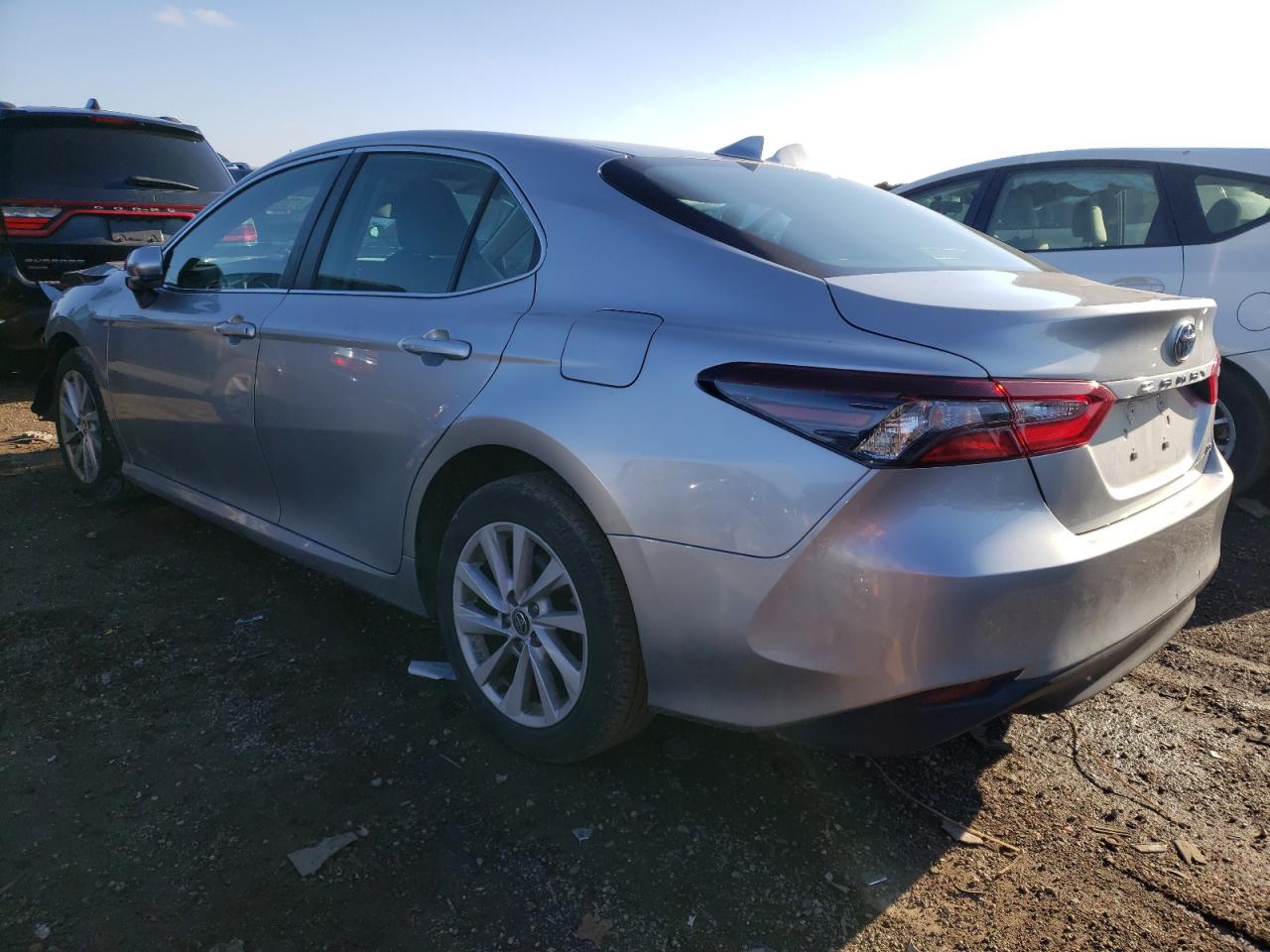 2022 TOYOTA CAMRY LE VIN:4T1C11AK2NU650721