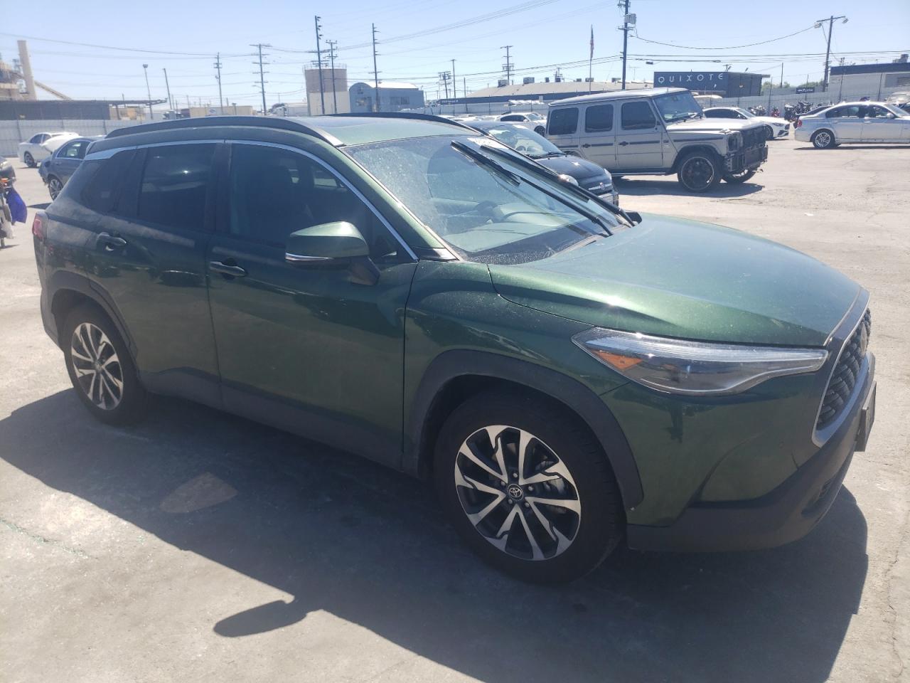 2022 TOYOTA COROLLA CROSS XLE VIN:7MUDAABG7NV021971
