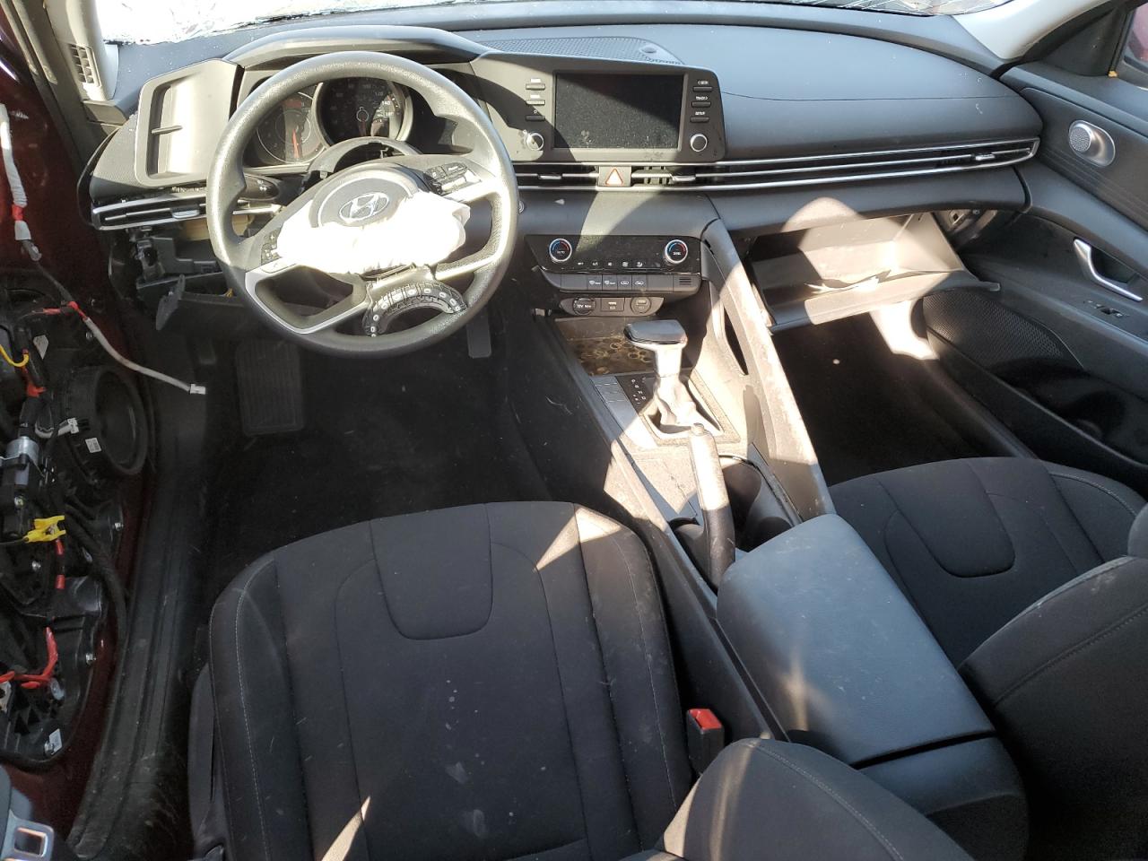 2023 HYUNDAI ELANTRA SEL VIN:KMHLM4AG1PU564629