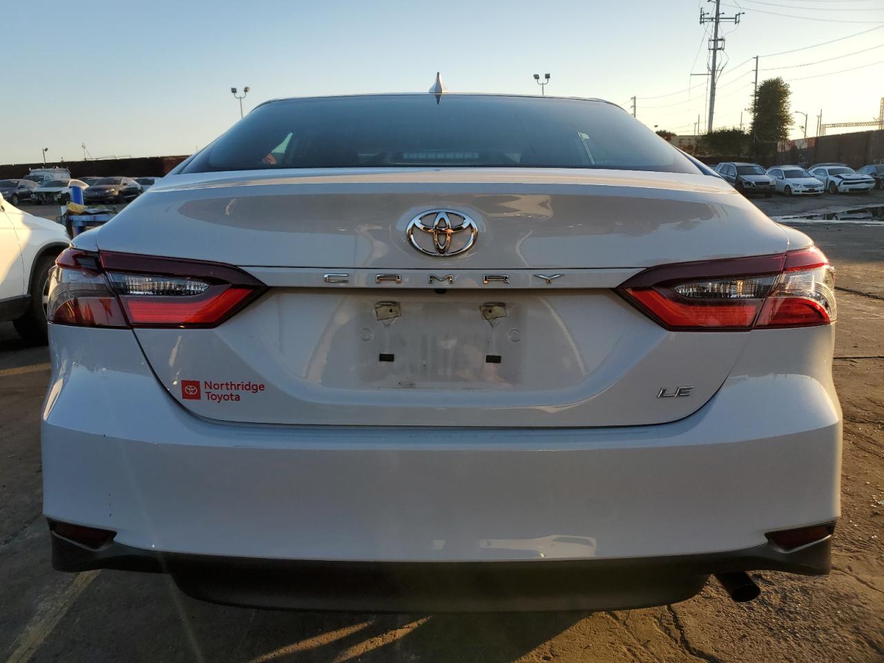 2022 TOYOTA CAMRY LE VIN:4T1C11AK2NU070501