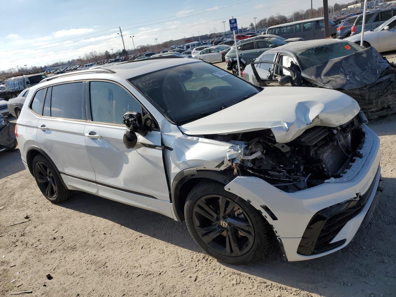 2023 VOLKSWAGEN TIGUAN SE R-LINE BLACK VIN:3VV8B7AX0PM070589