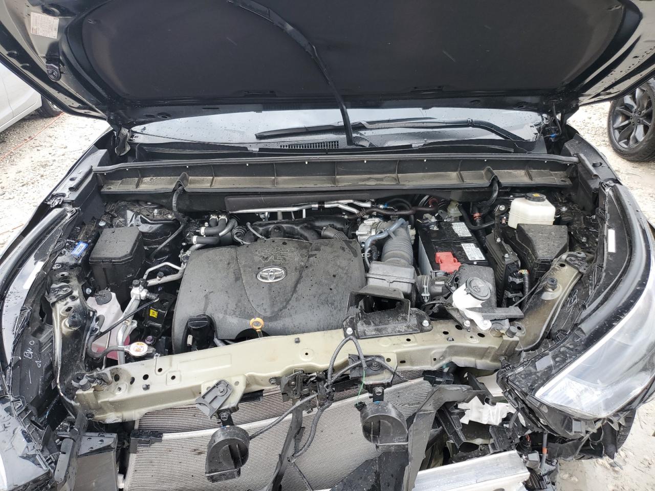 2022 TOYOTA HIGHLANDER XLE VIN:5TDGZRAH5NS141647