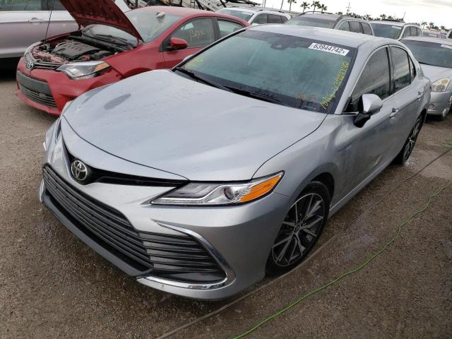 2021 TOYOTA CAMRY XLE VIN: 4T1F11AK5MU512070