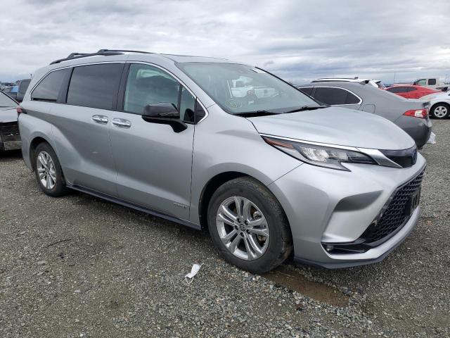 2021 TOYOTA SIENNA XSE VIN: 5TDDSKFC9MS007802