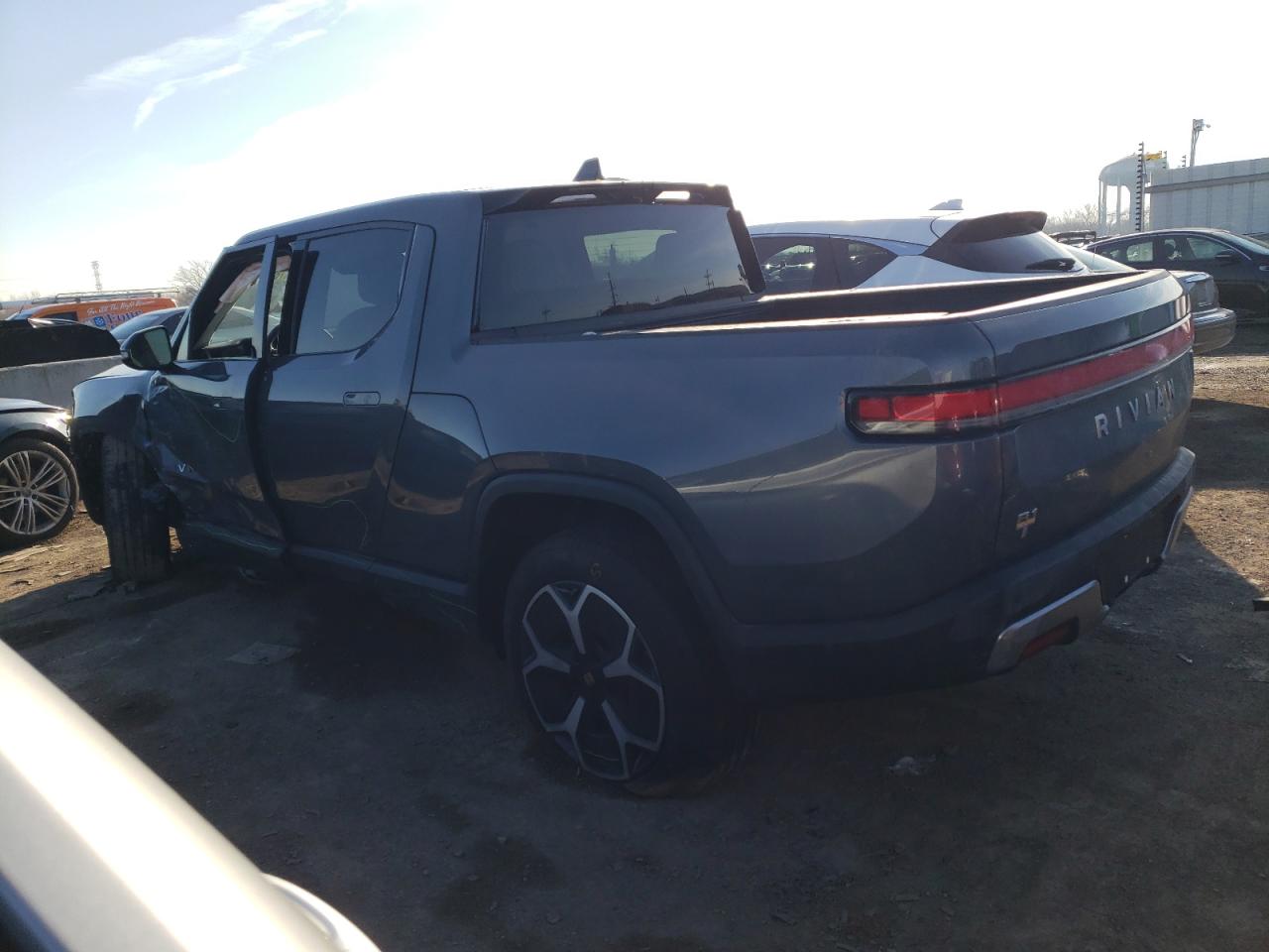 2022 RIVIAN R1T ADVENTURE VIN:7FCTGAAA7NN013435