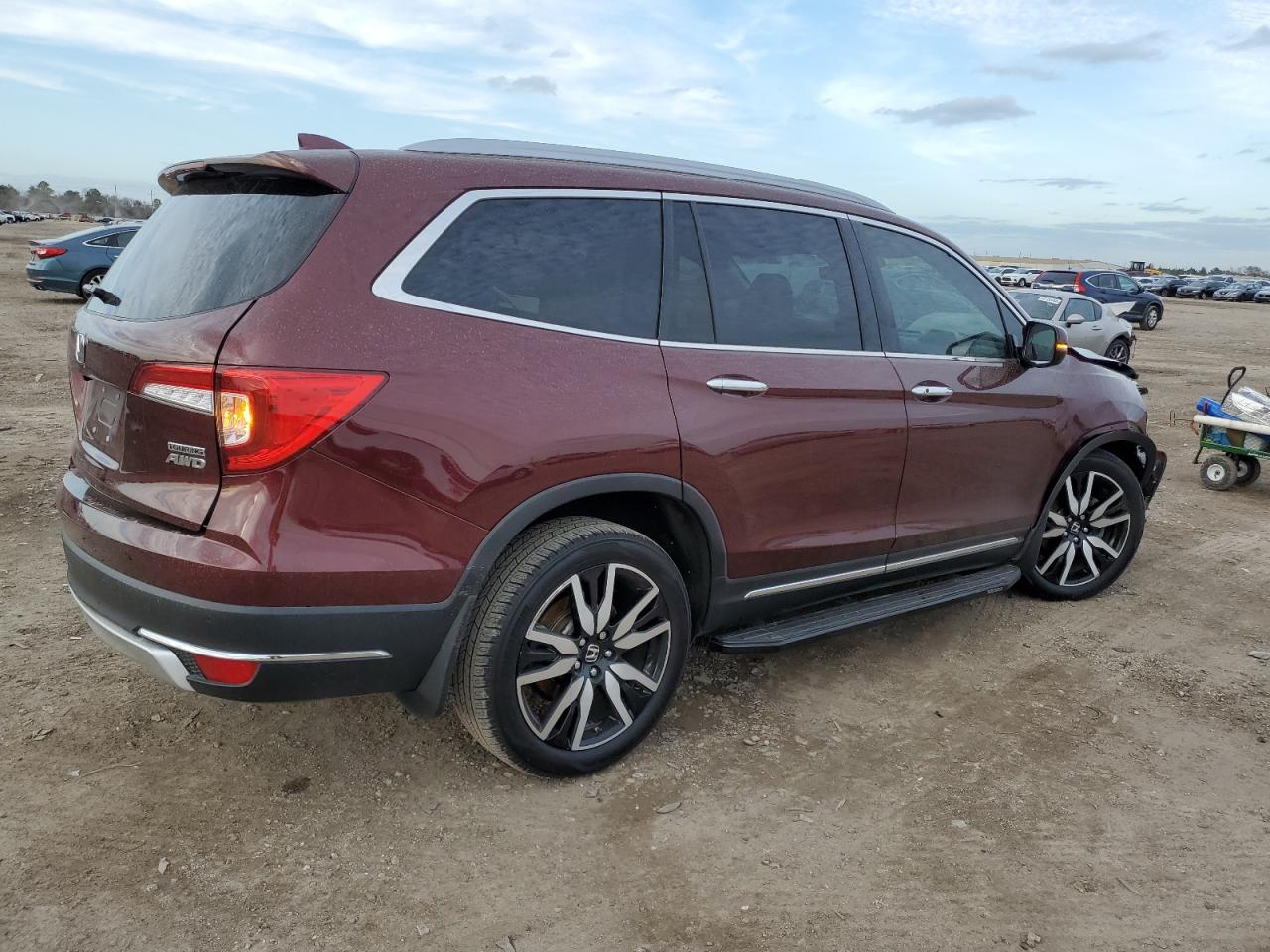2022 HONDA PILOT TOURING VIN:5FNYF6H66NB029749