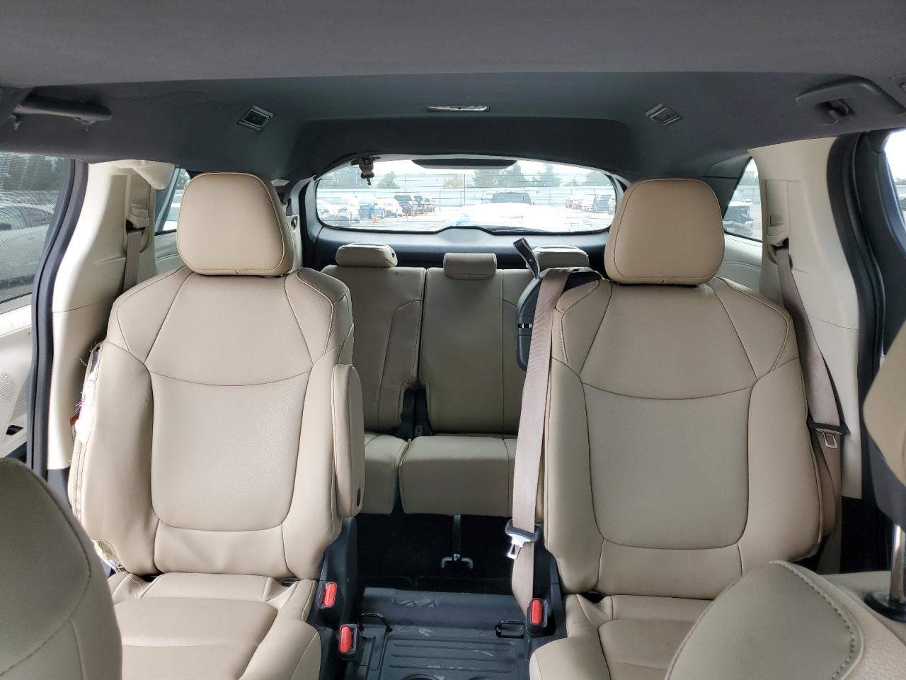 2022 TOYOTA SIENNA XLE VIN:5TDYRKEC8NS120236