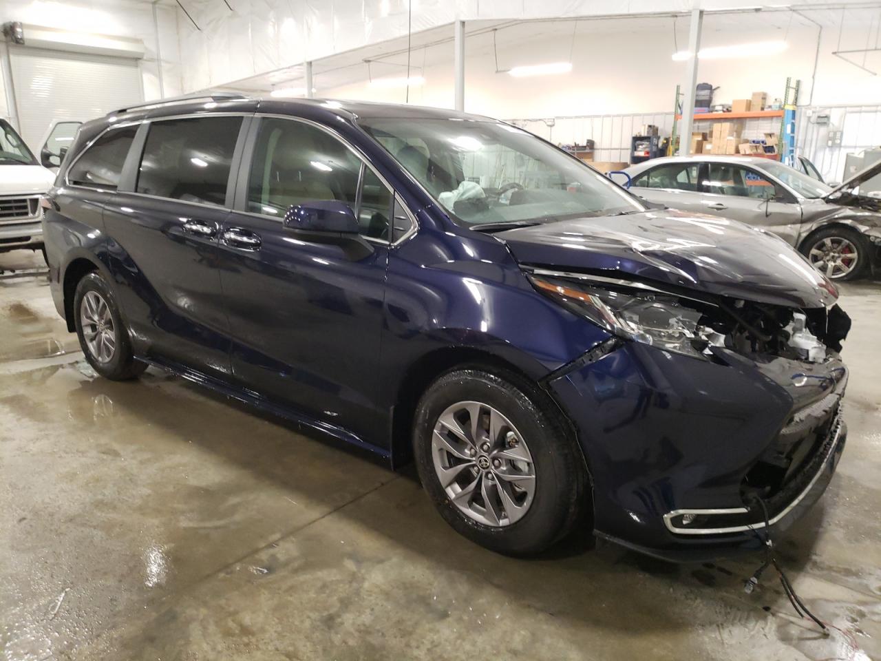 2023 TOYOTA SIENNA XLE VIN:5TDYSKFC1PS108080
