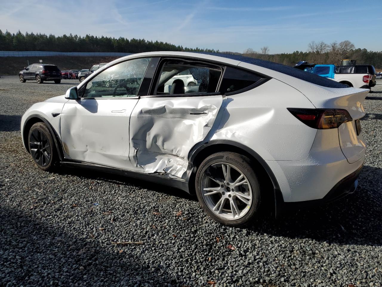 2023 TESLA MODEL Y  VIN:7SAYGDEE4PA038062