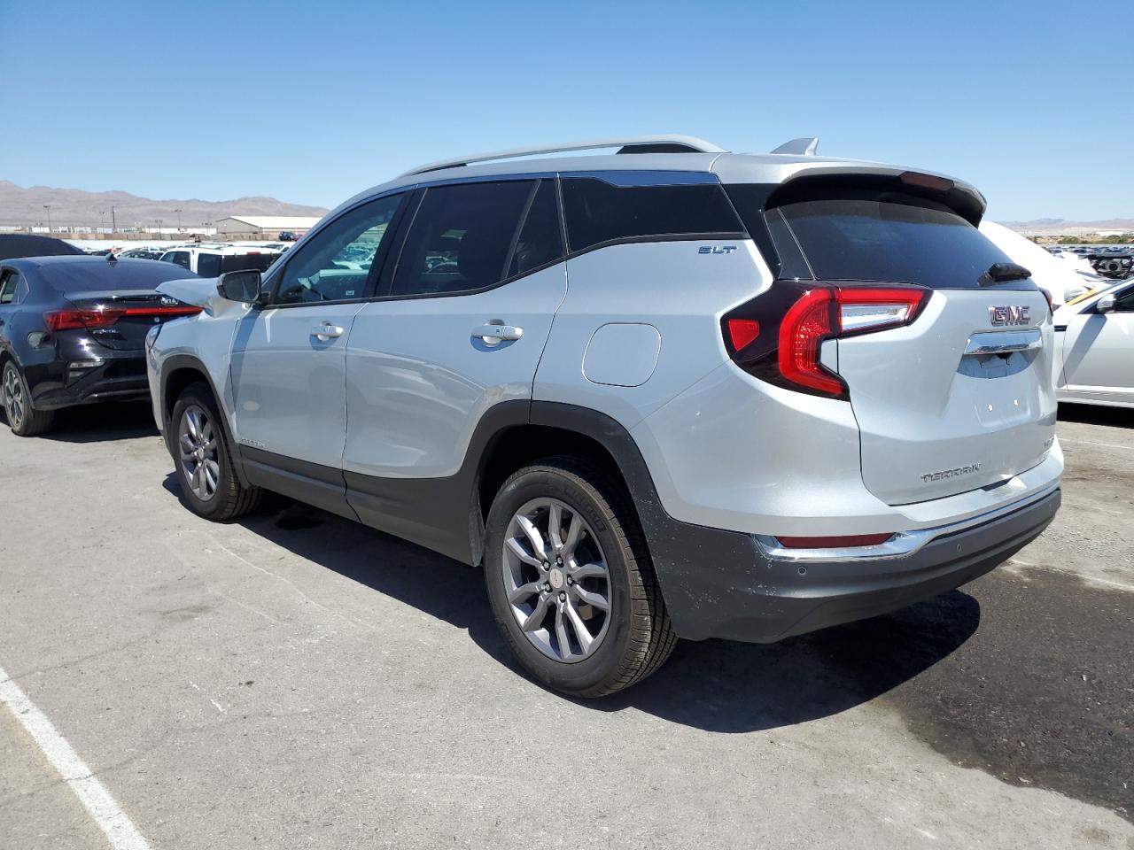 2022 GMC TERRAIN SLT VIN:3GKALVEV0NL112308