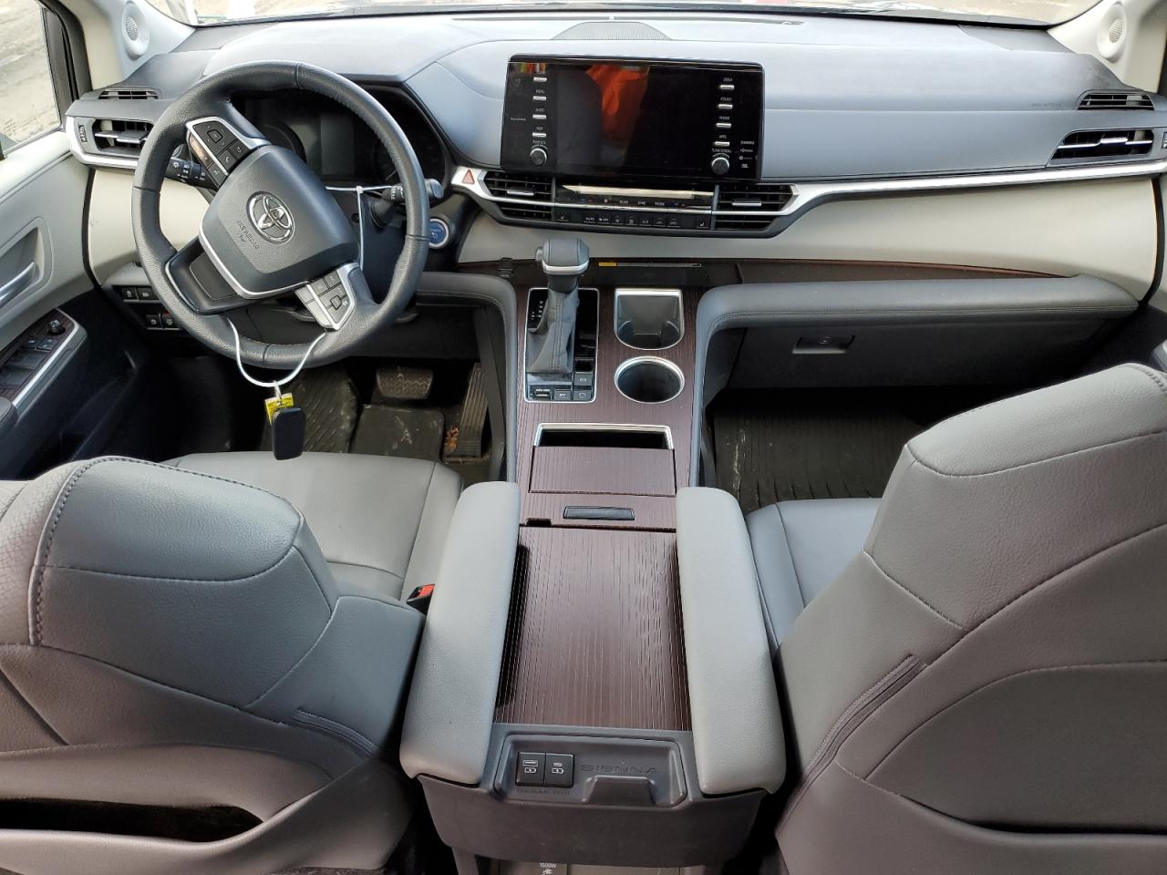 2022 TOYOTA SIENNA XLE VIN:5TDJSKFC2NS046154