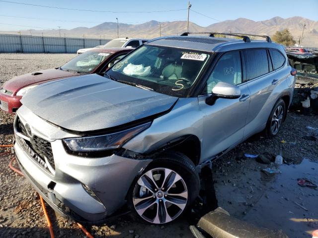 2021 TOYOTA HIGHLANDER XLE VIN: 5TDHZRBH5MS142721