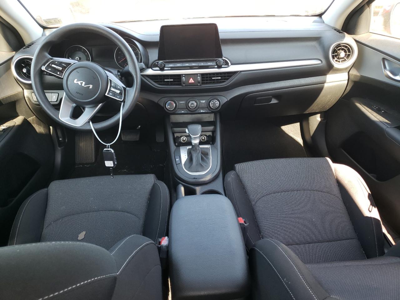 2023 KIA FORTE LX VIN:3KPF24AD5PE542533