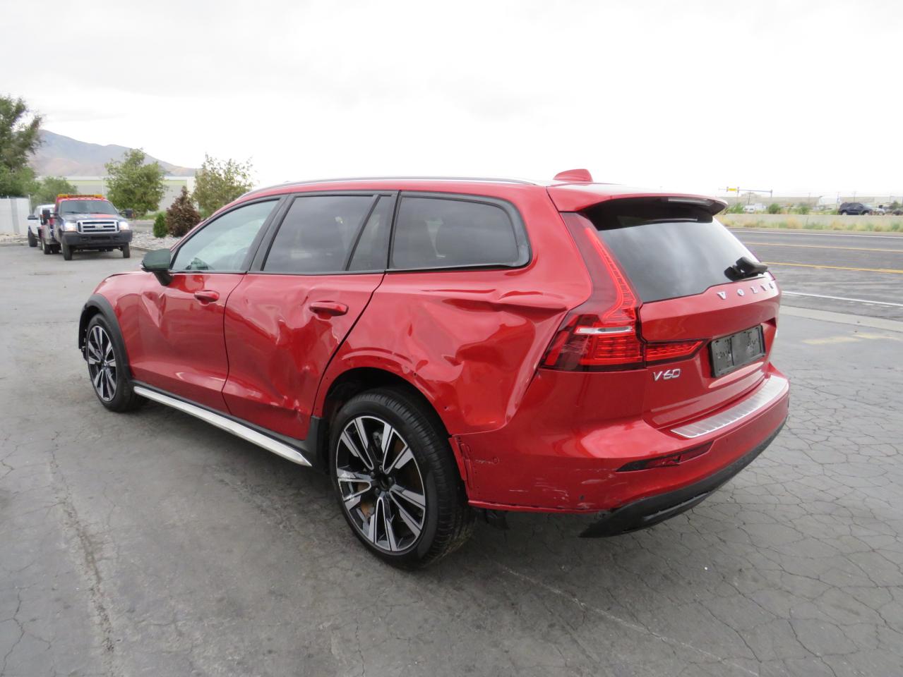 2023 VOLVO V60 CROSS COUNTRY ULTIMATE VIN:YV4L12WB4P2110379