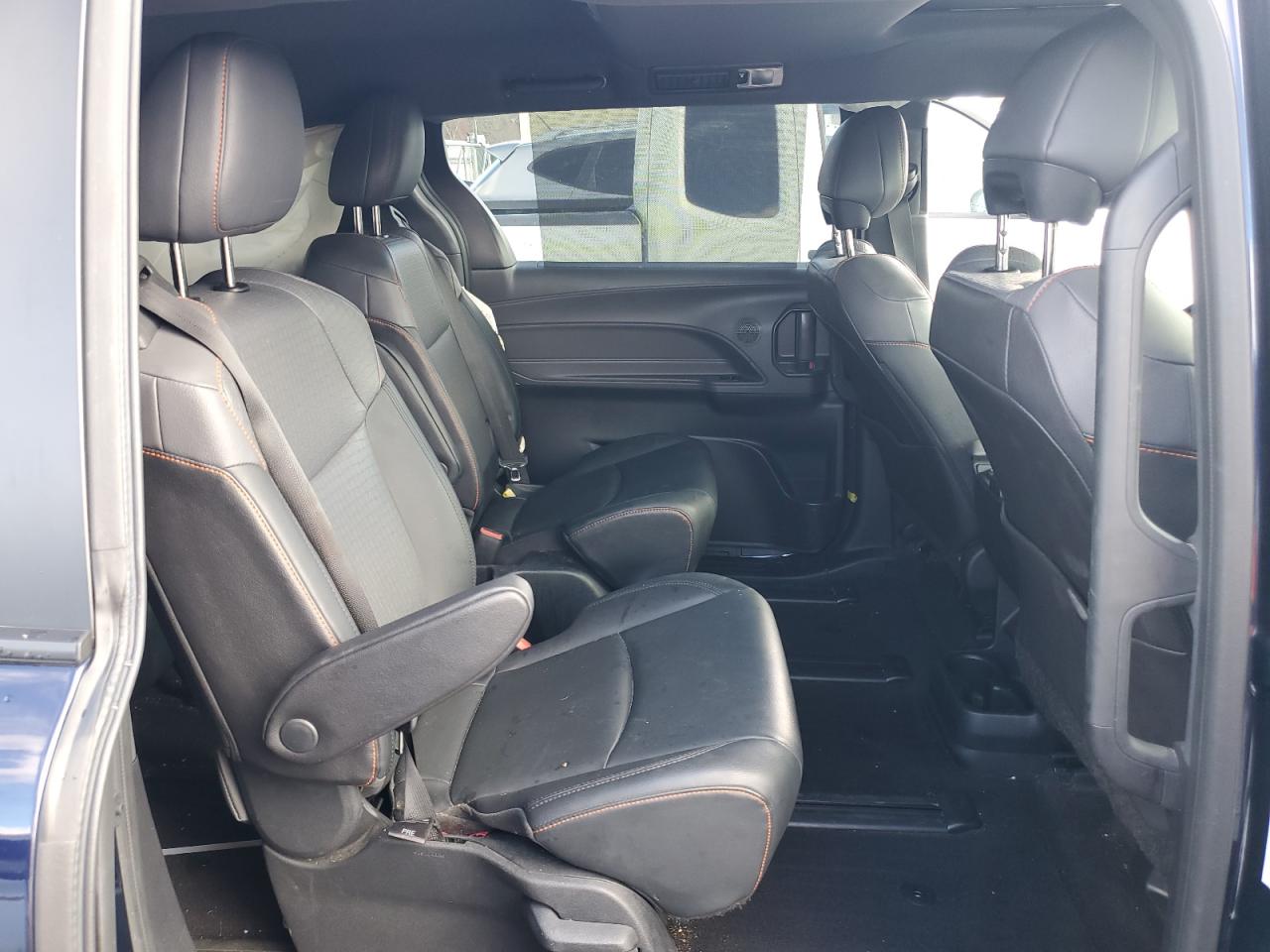 2022 TOYOTA SIENNA XSE VIN:5TDDSKFC1NS047292