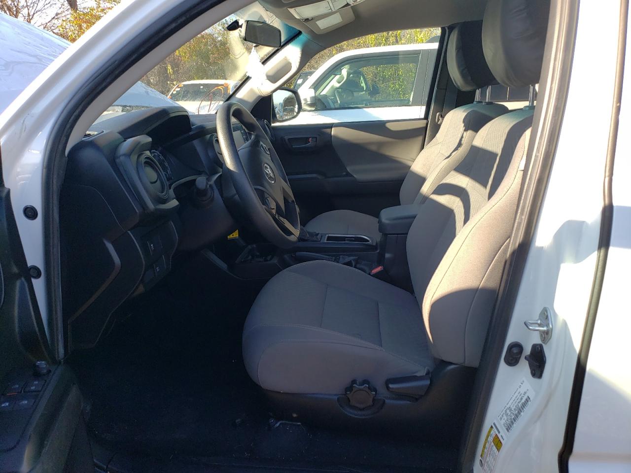 2022 TOYOTA TACOMA ACCESS CAB VIN:3TYRX5GN4NT049583