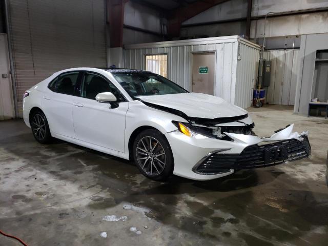 2021 TOYOTA CAMRY XLE VIN: 4T1F11BK4MU030754