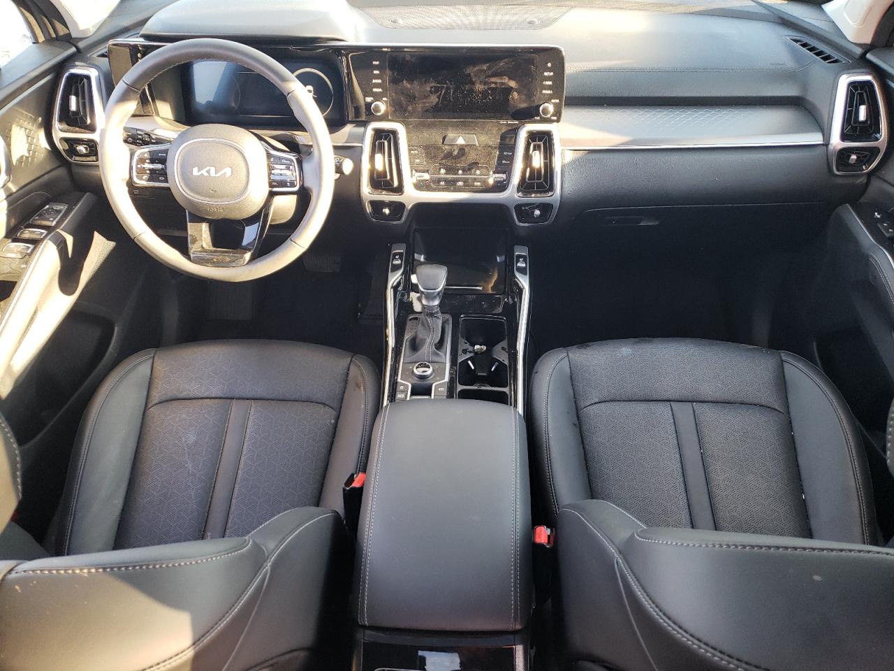 2023 KIA SORENTO SX VIN:5XYRKDLFXPG199782