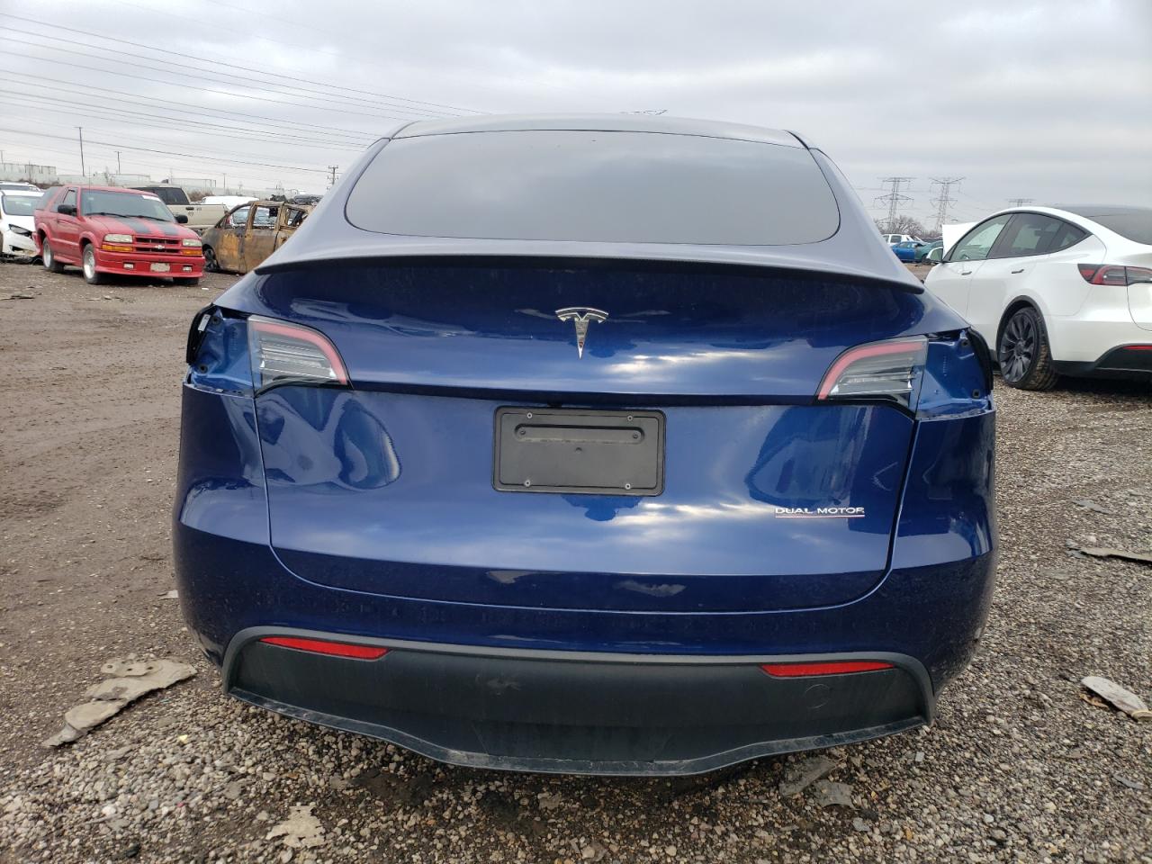 2023 TESLA MODEL Y  VIN:7SAYGDEF0PF705219