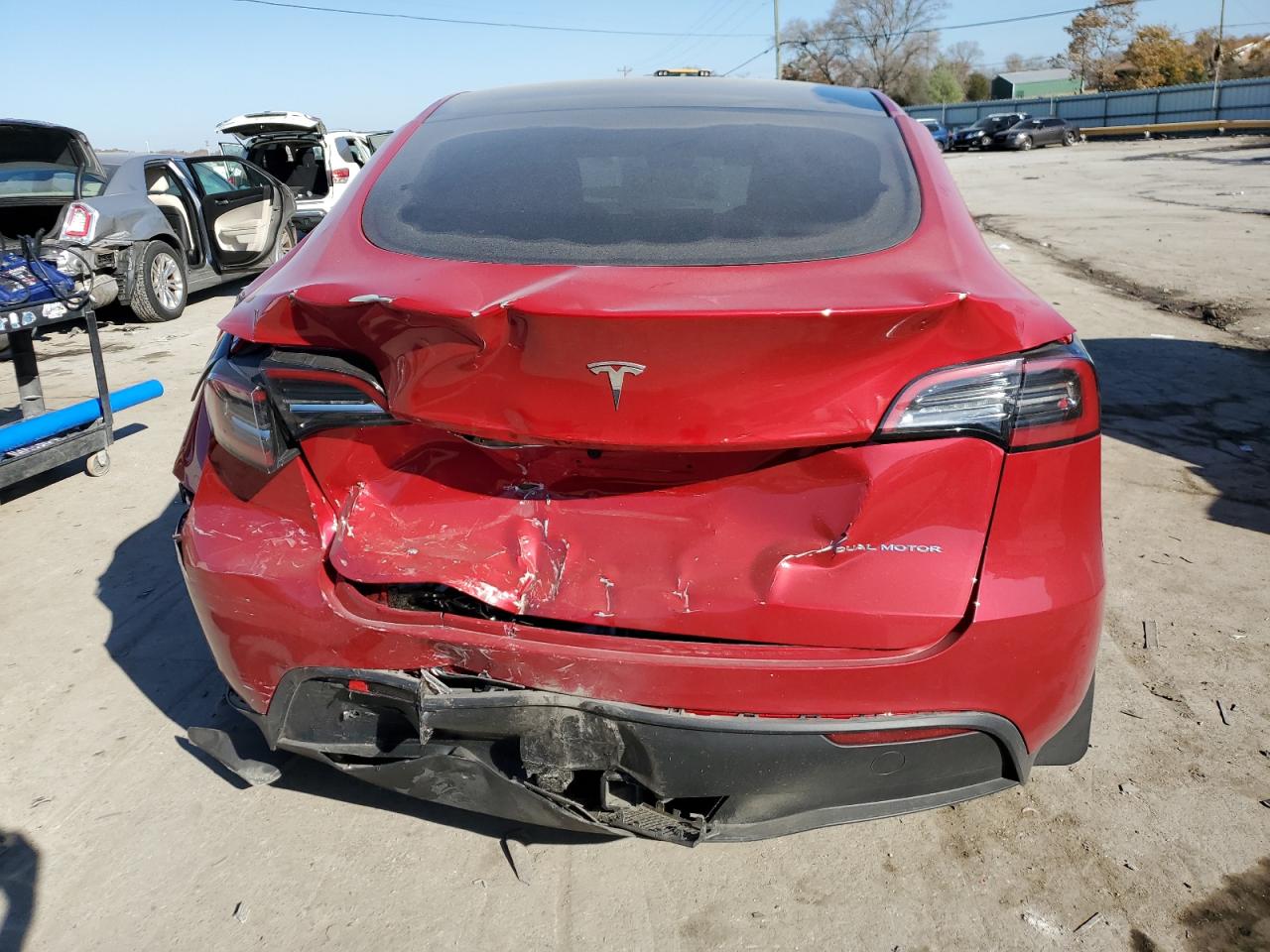 2023 TESLA MODEL Y  VIN:7SAYGAEE0PF757388