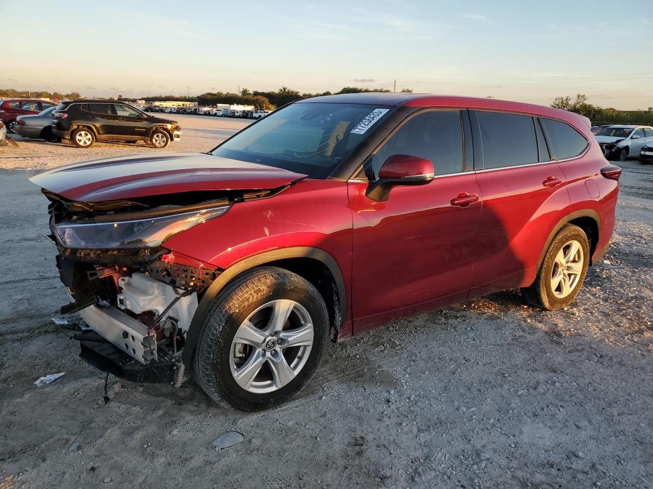 2022 TOYOTA HIGHLANDER L VIN:5TDZZRAH4NS542549